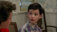 Ian Armitage as Sheldon Cooper (Screenshot from Cooper Family Dinners, Young Sheldon/@WarnerBros on YouTube)